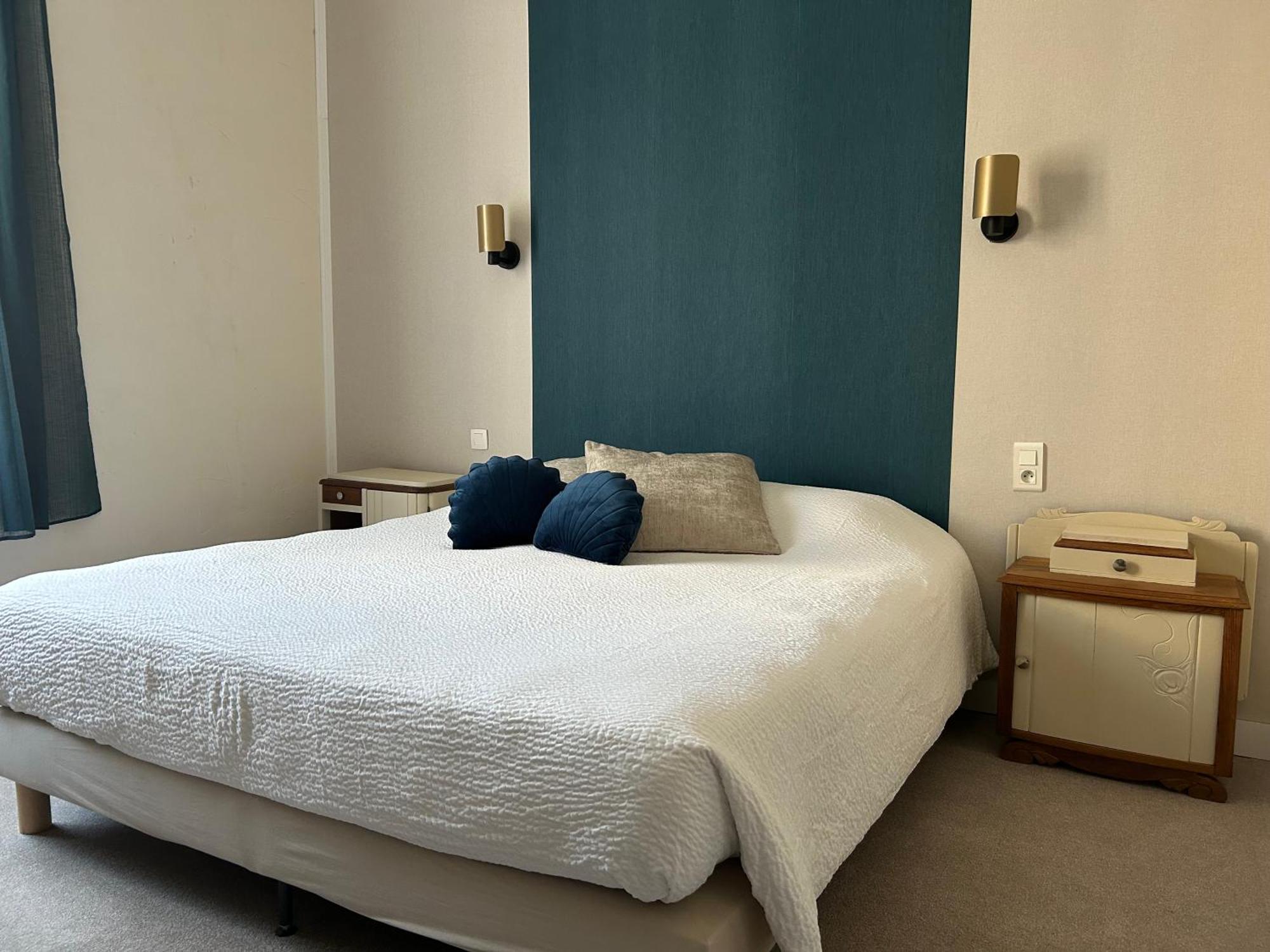 De France Hotel 2*